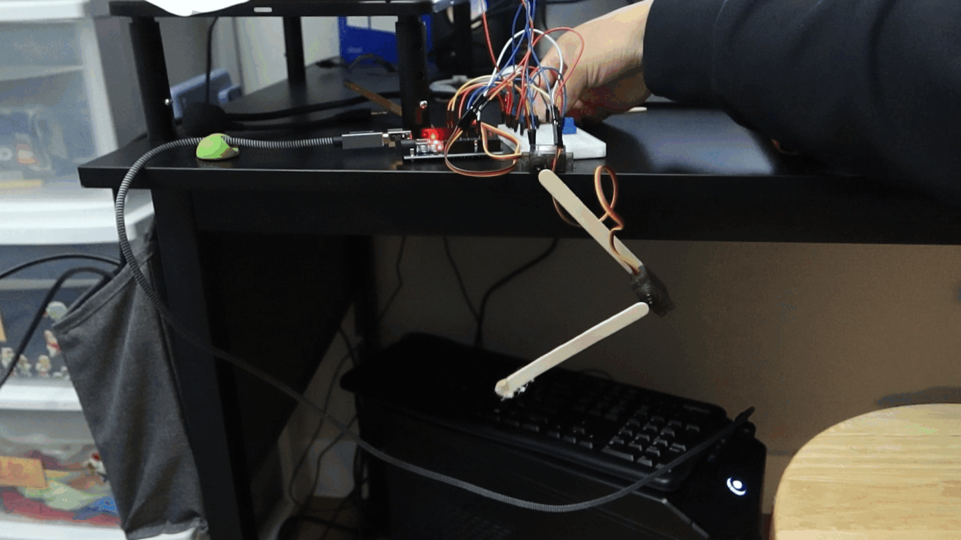 a test leg with code running